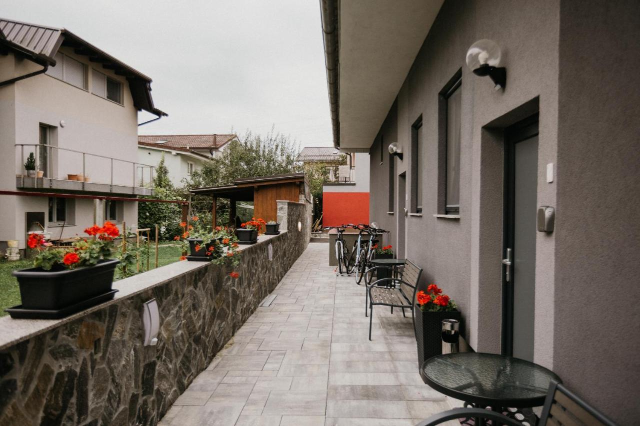Apartments Drevi Liubliana Exterior foto